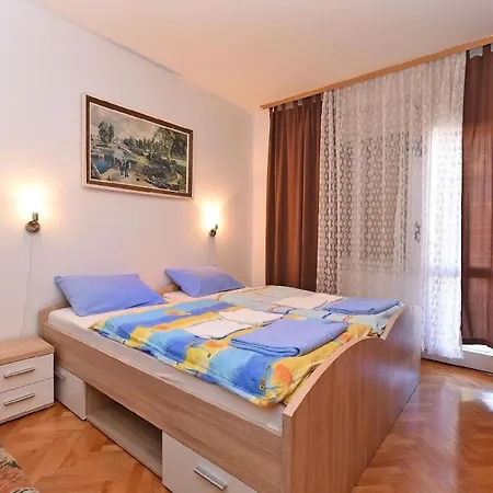 Fuer 8 Personen Ca 100 Qm In Pula, Istrien Istrische Riviera Apartment *